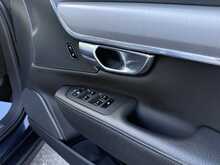 Volvo S90 D4 Momentum Plus - U976