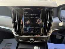 Volvo S90 D4 Momentum Plus - U976