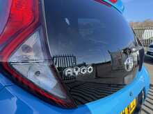 Toyota AYGO VVT-i x-plore - U984