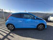 Toyota AYGO VVT-i x-plore - U984