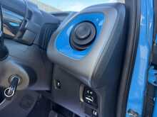 Toyota AYGO VVT-i x-plore - U984