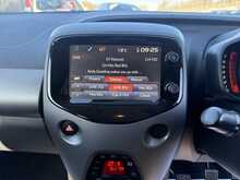 Toyota AYGO VVT-i x-plore - U984