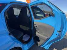 Toyota AYGO VVT-i x-plore - U984