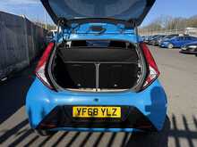 Toyota AYGO VVT-i x-plore - U984