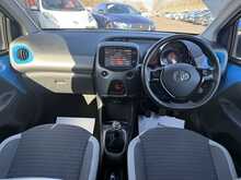 Toyota AYGO VVT-i x-plore - U984