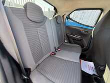 Toyota AYGO VVT-i x-plore - U984