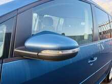 Volkswagen Touran TDI SE - U988