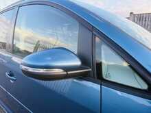 Volkswagen Touran TDI SE - U988