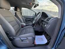 Volkswagen Touran TDI SE - U988