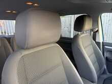 Volkswagen Touran TDI SE - U988