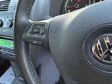 Volkswagen Touran TDI SE - U988