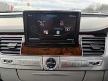 Audi A8 TDI V6 SE Executive - U989