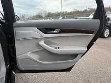 Audi A8 TDI V6 SE Executive - U989