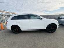 Audi Q7 TDI V6 S line - U991