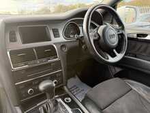 Audi Q7 TDI V6 S line - U991