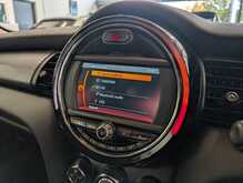 MINI Hatch Cooper - U8895