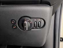 MINI Hatch Cooper - U8895