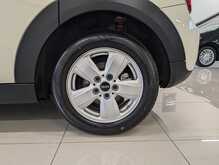 MINI Hatch Cooper - U8895