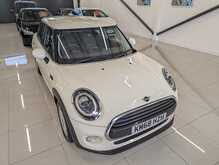 MINI Hatch Cooper - U8895