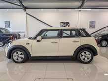 MINI Hatch Cooper - U8895