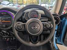 MINI Hatch Cooper S - U8899