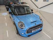MINI Hatch Cooper S - U8899