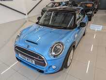 MINI Hatch Cooper S - U8899