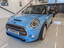 MINI Hatch Cooper S - U8899