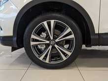 Nissan Qashqai DIG-T N-Connecta - U8900