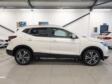 Nissan Qashqai DIG-T N-Connecta - U8900