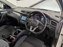 Nissan Qashqai DIG-T N-Connecta - U8900