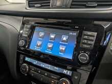 Nissan Qashqai DIG-T N-Connecta - U8900