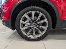 Volkswagen T-Roc TSI EVO Design - U8902