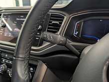 Volkswagen T-Roc TSI EVO Design - U8902