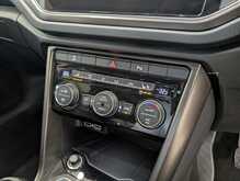 Volkswagen T-Roc TSI EVO Design - U8902