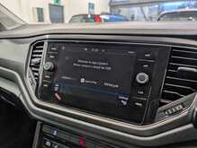 Volkswagen T-Roc TSI EVO Design - U8902