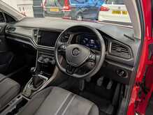 Volkswagen T-Roc TSI EVO Design - U8902