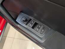 Volkswagen T-Roc TSI EVO Design - U8902