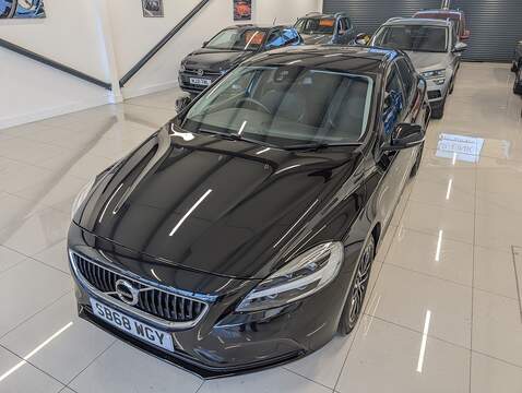 2.0 T2 GPF Momentum Nav Plus Hatchback 5dr Petrol Manual Euro 6 (s/s) (122 ps)