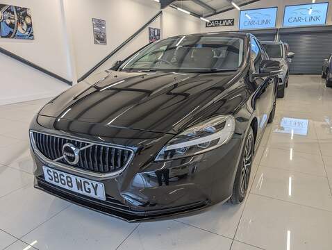 2.0 T2 GPF Momentum Nav Plus Hatchback 5dr Petrol Manual Euro 6 (s/s) (122 ps)