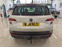 Skoda Karoq TSI SE L - U8926