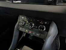 Skoda Karoq TSI SE L - U8926