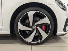 Volkswagen Golf TSI GTI Performance - U8933