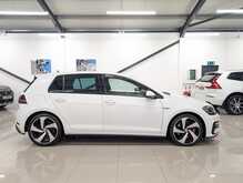 Volkswagen Golf TSI GTI Performance - U8933