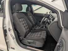 Volkswagen Golf TSI GTI Performance - U8933