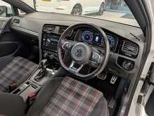 Volkswagen Golf TSI GTI Performance - U8933