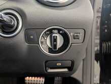 Mercedes-Benz SLK SLK350 BlueEfficiency AMG Sport - U8942