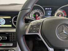 Mercedes-Benz SLK SLK350 BlueEfficiency AMG Sport - U8942