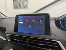 Peugeot 3008 BlueHDi Allure - U8950