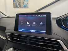 Peugeot 3008 BlueHDi Allure - U8950